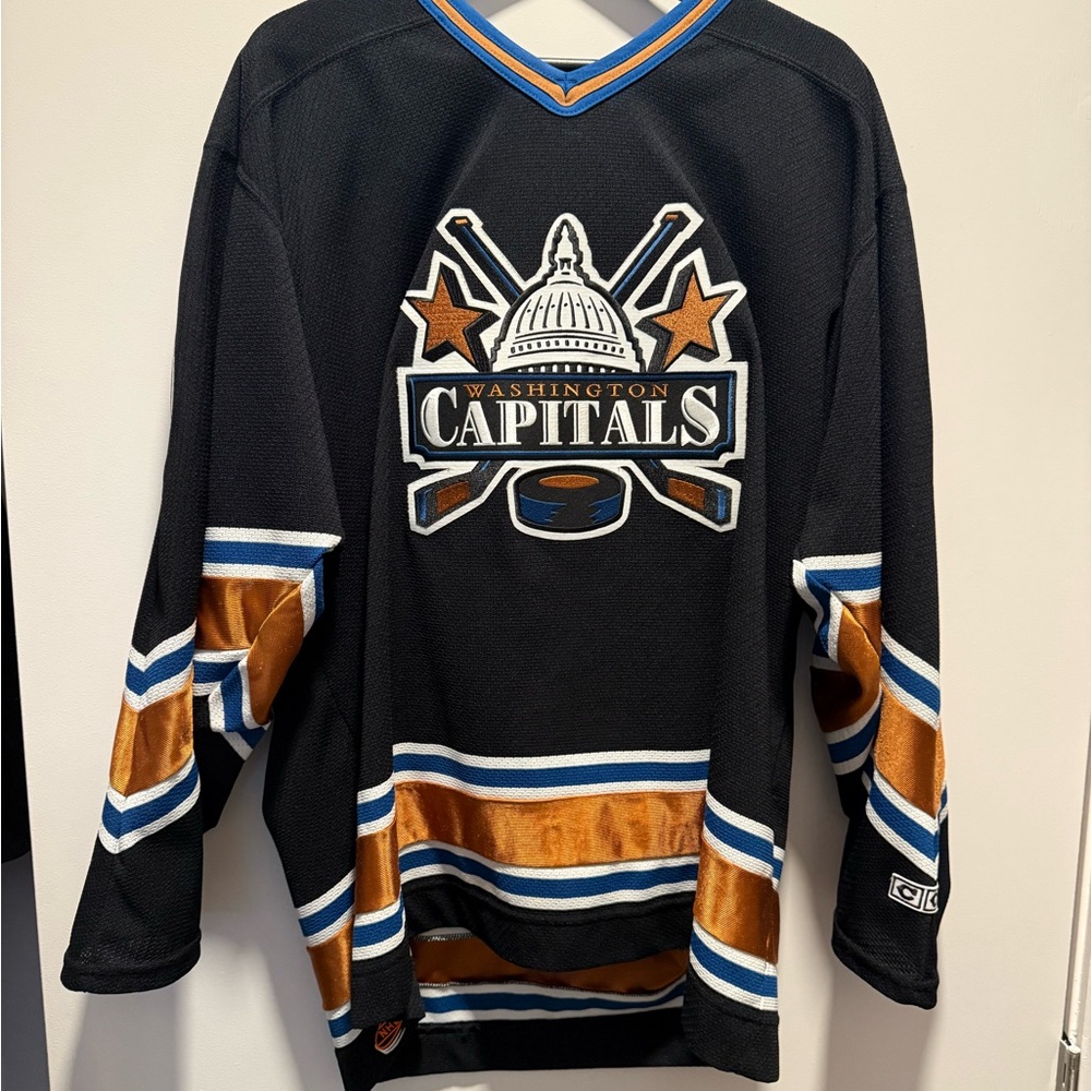 Alexander Ovechkin Vintage CCM
Washington Capitals Rookie Jersey